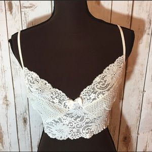Victoria’s Secret White Lace Bralet Size Large